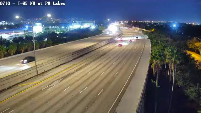 Traffic camera looking at I-95 at I-95 at PB Lakes, southbound