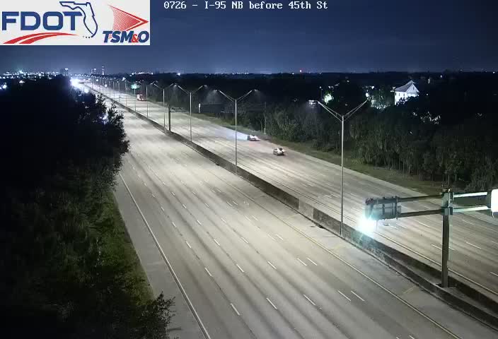 Traffic camera looking at I-95 at I-95 S of 45th St., northbound