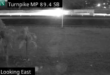 Traffic camera looking at Florida's Turnpike at Tpke MM 89.4 at Lantana Toll Plaza, northbound