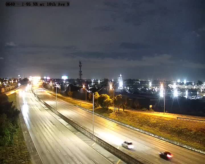 Traffic camera looking at I-95 at I-95 at 10th Ave, northbound